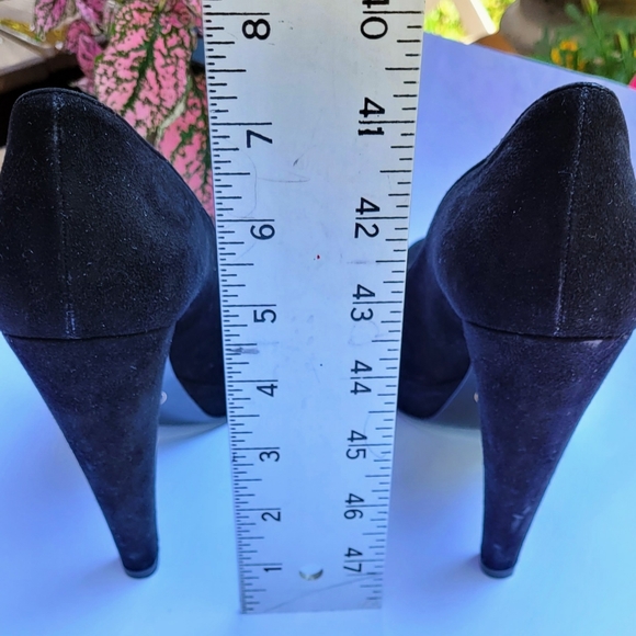 Vintage Authentic Prada Vero Cuoio  Suede High Heels - Picture 6 of 7